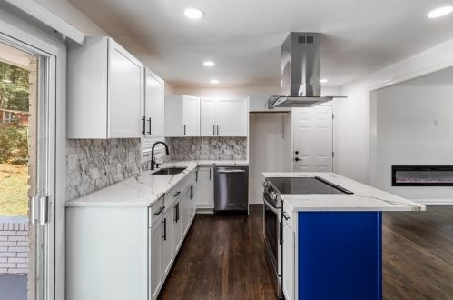 180 Lydia Dr, Atlanta GA  30315-8416 exterior