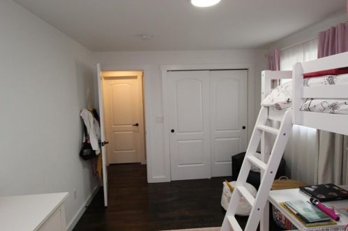 75 Ridge Dale Rd, Upper Stepney CT  06468-1244 exterior