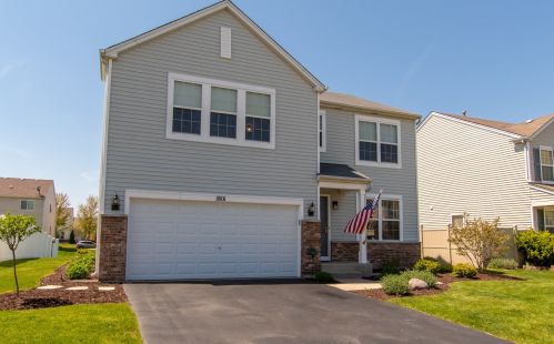 1801 Silver Ridge Dr, Plainfield, IL 60586-2903