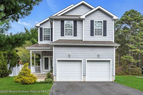 449 Downing Ave, Berkeley Township, NJ 08721-3348