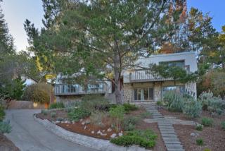 4 Stratford Pl, Monterey, CA 93940-4114