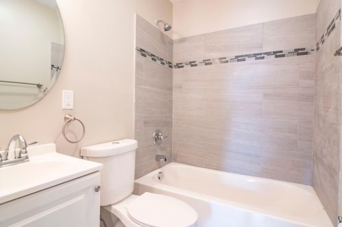 5218 Charloe St, Cincinnati OH  45227-1034 exterior