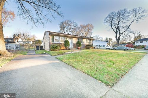 13725 Greenbriar Dr, Woodbridge, VA 22193-2539