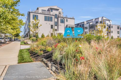 600 Heck St, Tinton Falls, NJ 07712-6616