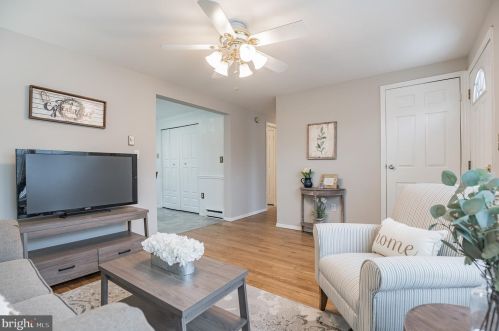 1219 Spruce Ave, Shady Side MD 20764-9562 exterior