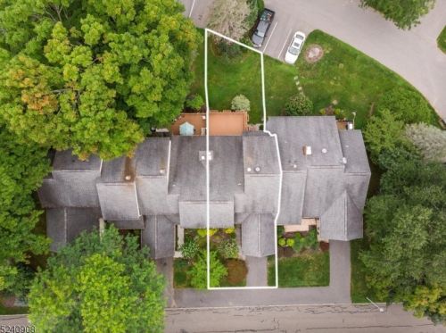 62 Goldfinch Dr, Hackettstown NJ  07840-3008 exterior