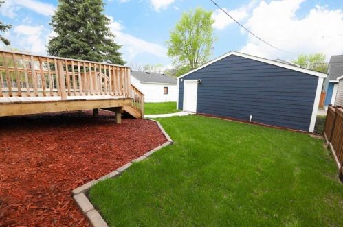 1377 James Ave, Saint Paul MN  55105-2551 exterior