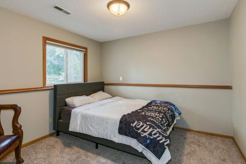 2345 Eldridge Ave, Saint Paul MN  55109-4087 exterior
