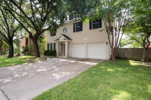 7727 Elkhorn Mountain Trl, Austin TX  78729-6403 exterior