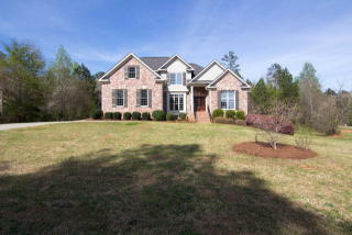 1182 Oak Ridge Ct, Bishop, GA 30621-1390