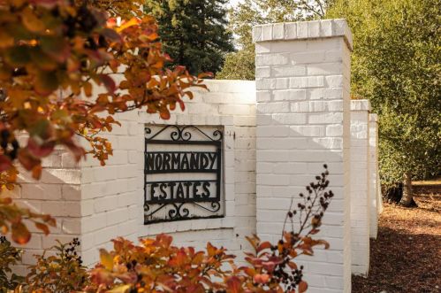12796 Normandy Ln, Los Altos, CA 94022-4609