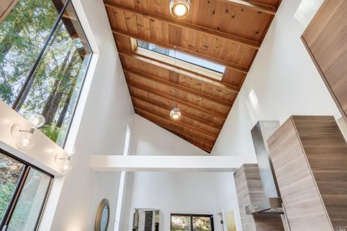 35 Florence Ave, Mill Valley, CA 94941-2657