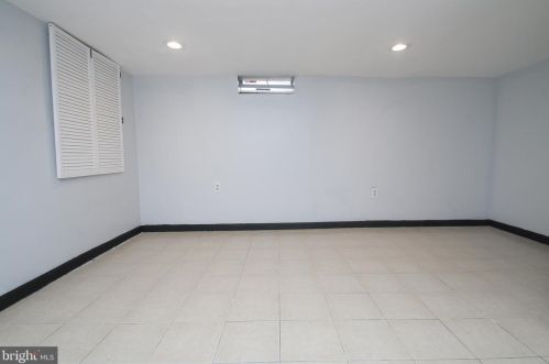 1144 22nd St, Philadelphia PA 19146-4235 exterior