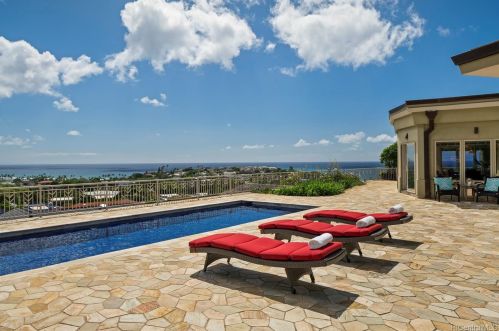 637 Pana Pl, Honolulu, HI 96816-4457