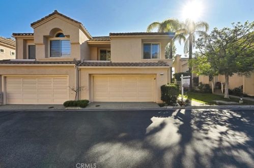1886 Caminito Del Cielo, Glendale, CA 91208-3049