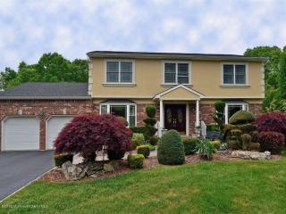 7 Lenape Ln, Millstone Township, NJ 07726-4622