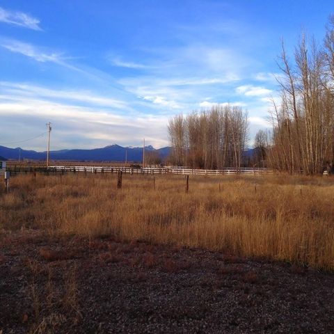 52656 Highway 62, Fort Klamath, OR 97626