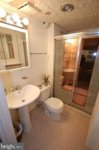 3506 Farthing Dr, Silver Spring MD 20906-4128 exterior