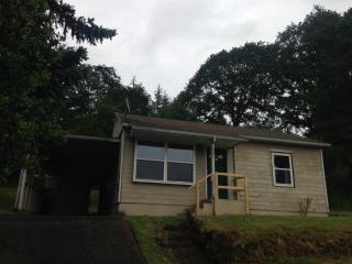 10 Parkland Dr, Kalama, WA 98625-9738
