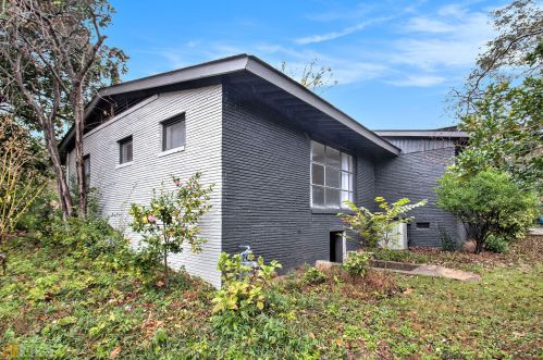 1903 Mcjenkin Dr, Atlanta GA  30345-3005 exterior