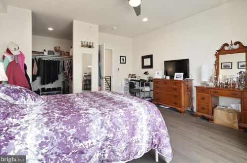 1315 20 St, Philadelphia PA 19146-4303 exterior