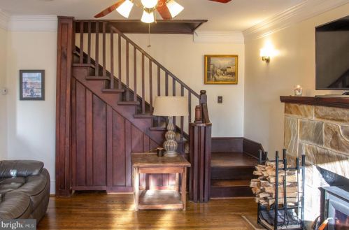 19201 Cardinal Heights Rd, Triangle VA  22172-2406 exterior