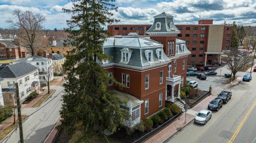 241 Middle St, Portsmouth, NH 03801-5146