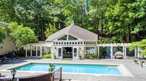 5485 Errol Pl, Atlanta GA  30327-4871 exterior
