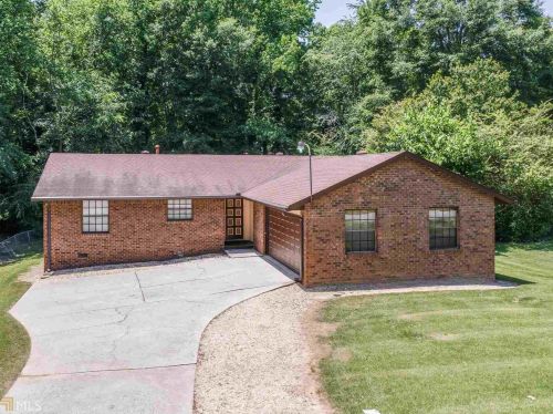 6597 Fleming Rd, Morrow, GA 30260-2670