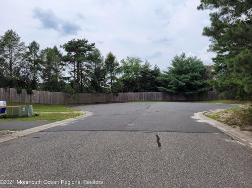 207 Mockingbird Way, Lakehurst, NJ 08759-3711