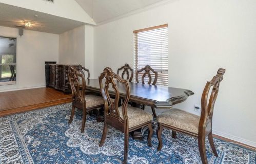 5736 Straightaway Dr, Fort Worth TX  76117-1594 exterior