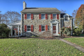 1053 Helen Ave, Lancaster, PA 17601-5113