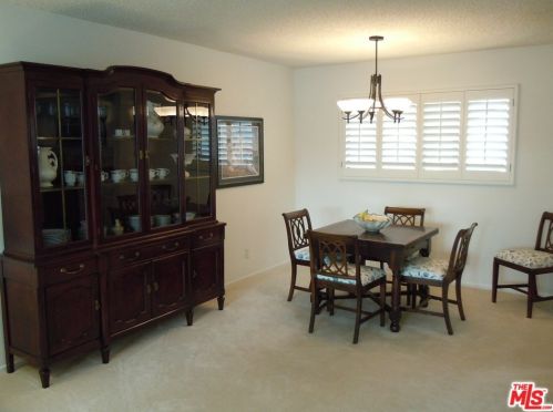 4542 Willis Ave, Van Nuys CA  91403-2784 exterior