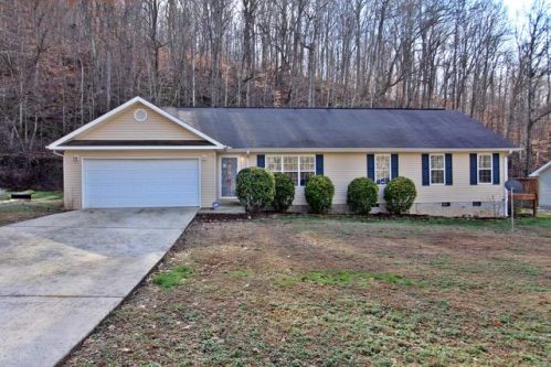 226 Canyon Park Dr, Trenton, GA 30752-2643