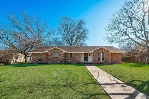 108 Point Royal Dr, Rockwall, TX 75087-8713
