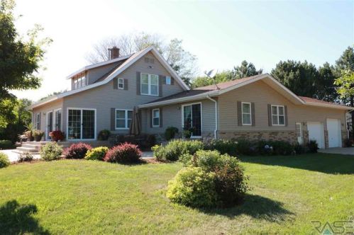 45938 292nd St, Centerville SD  57014-6316 exterior