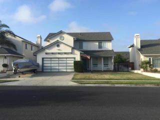 1011 Newington St, Salinas, CA 93906-4993