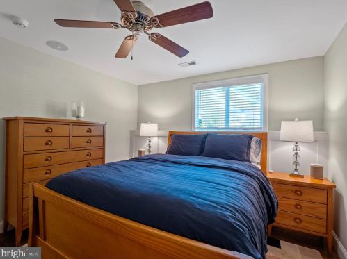 5812 Heming Ave, Springfield VA  22151-2716 exterior