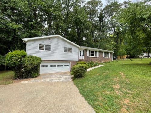 3974 Ebenezer Rd, Marietta, GA 30066-2746