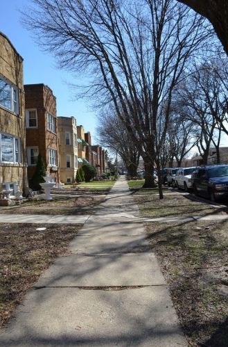 5753 Fairfield Ave, Chicago, IL 60629-1008