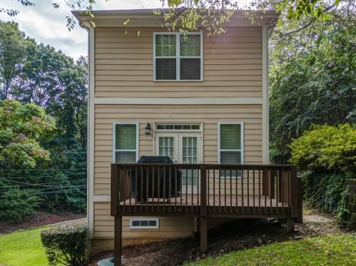 1886 Marietta Rd, Atlanta GA  30318-2764 exterior