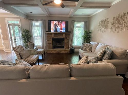 1233 Blairwood Ct, Atlanta GA  30331-7490 exterior