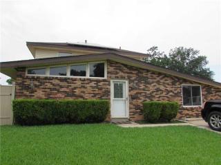 328 Cherry Blossom Ln, Gretna, LA 70056-2774