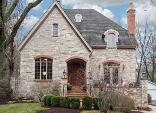 336 Loomis St, Naperville, IL 60540-5428