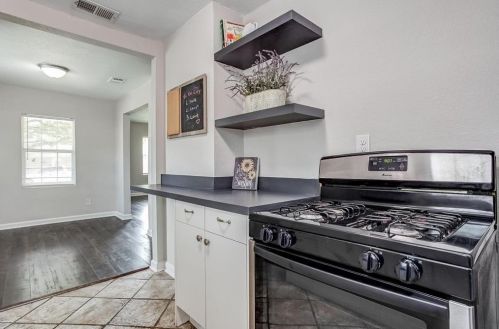 3316 Townsend Dr, Fort Worth TX  76115-4128 exterior