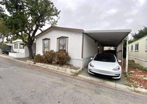 829 Spindrift Ave, San Jose, CA 95134-1325