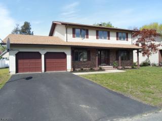 20 Agawam Dr, Wayne, NJ 07470-2060