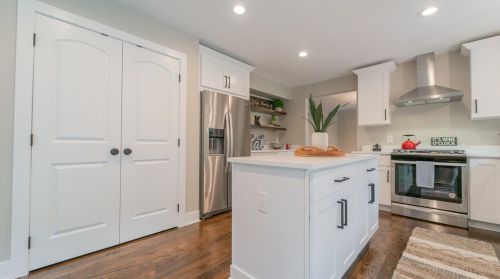 1135 Tulip Ln, Hammond IN  46321-3022 exterior