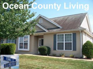 21 Fennel Ct, Lakehurst, NJ 08759-5171