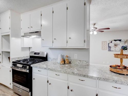 5605 Wimbleton Way, Fort Worth TX 76133-2814 exterior